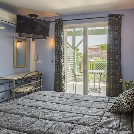 Hotel Minvielle - Les Oliviers 3*